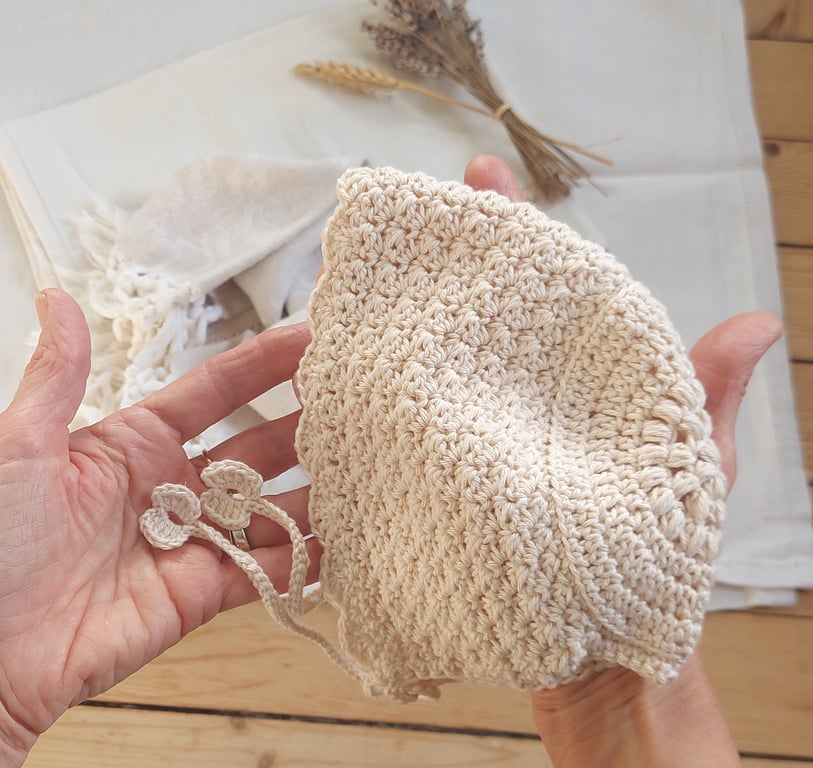 Organic cotton baby bonnet, 0-6 months