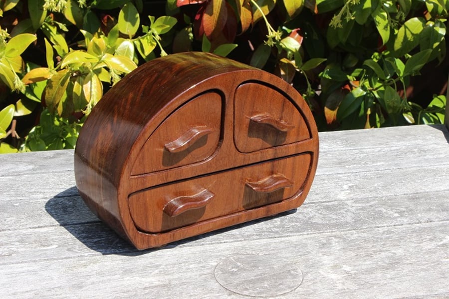 Walnut Jewellery Box (WJB23)