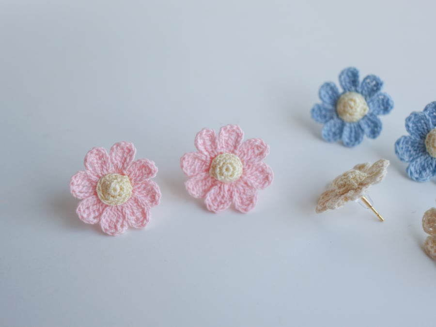 Handmade Daisy Flower Stud Earrings in Multiple colours, Daisy Flower Jewellery