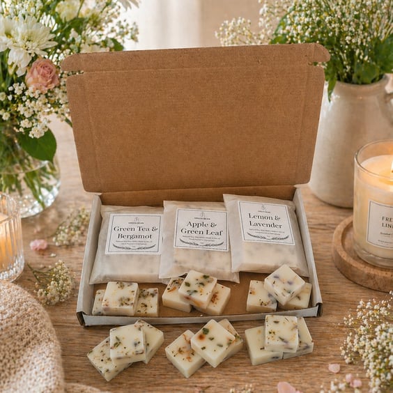 Wax Melt Collection Box - Choose from 11 scents - 3 x 70g - 100% Vegan Soy Wax