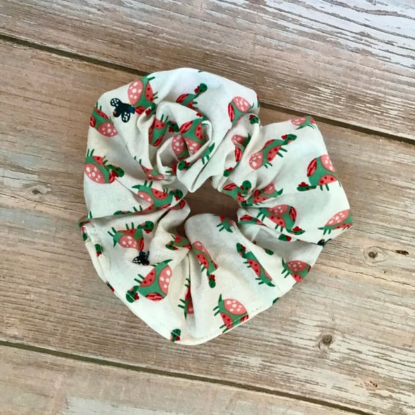 Tortoise Scrunchie