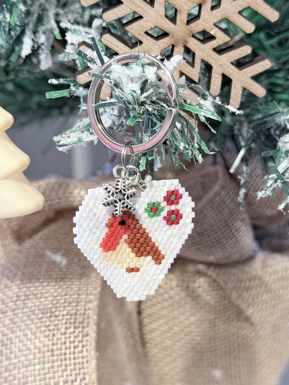 Christmas robin and poinsettia beadwork keyring 