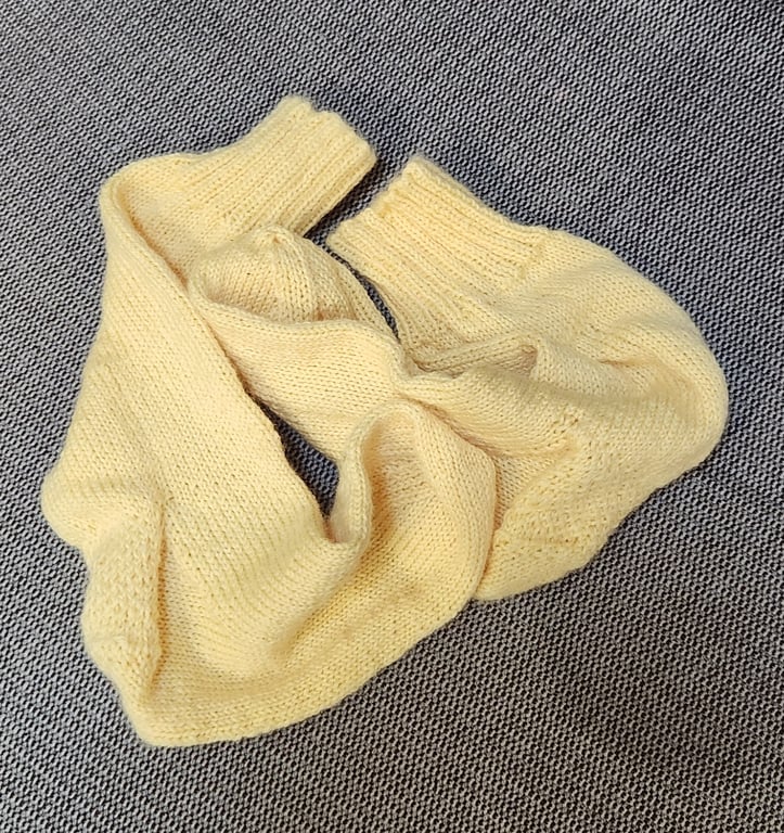Hand Knit  Socks Pale Yellow 