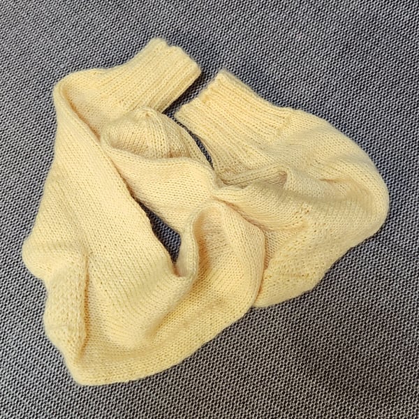 Hand Knit  Socks Pale Yellow 
