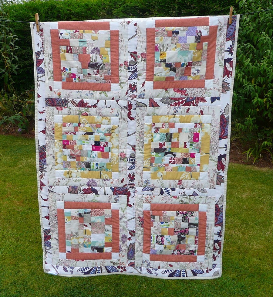 Patchwork quilt cot quilt pram cover poly cotton knee quilt lap quilt blanket 