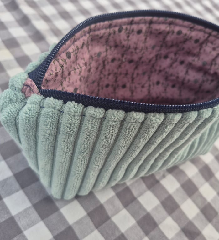 Hand made zip pouch