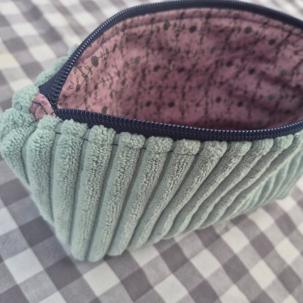 Hand made zip pouch