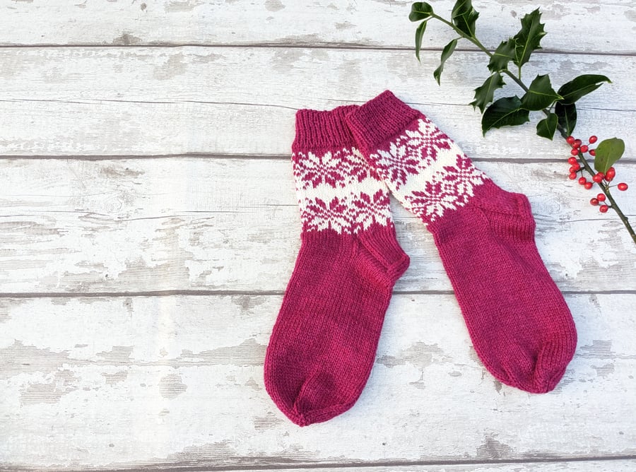 Handknit socks women's chunky merino wool, handmade plum fair isle sock slippers