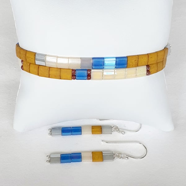 ANNIE - Cream and sandy Tila bead stretch bracelets and earrings