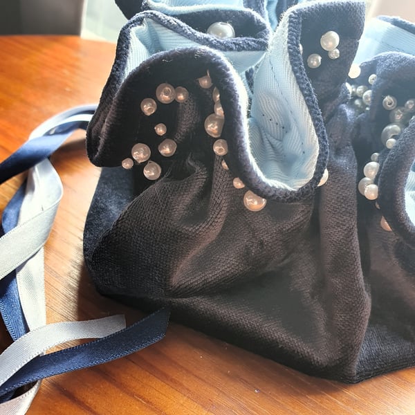 Velvet Pocket Pouch