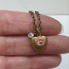 Dainty Heart Locket Necklace 