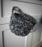 Crocheted basket with hanging loop - Image 1