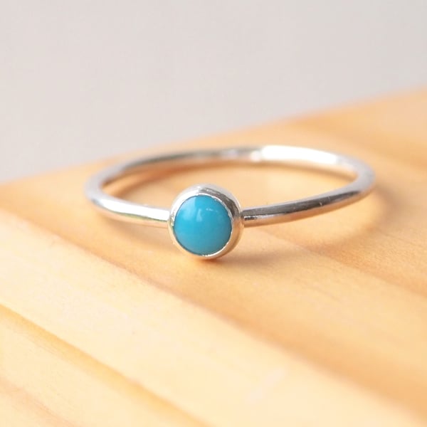 Turquoise and Silver Cabochon Ring