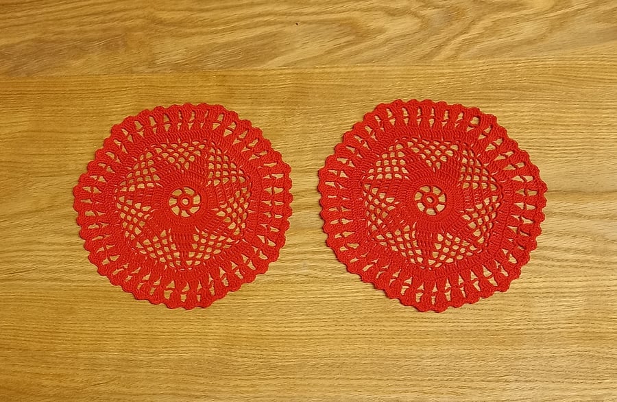 A PAIR OF FESTIVE RED TABLE DECORATIONS - HANDMADE IN RED 100% COTTON  - 17.5CM