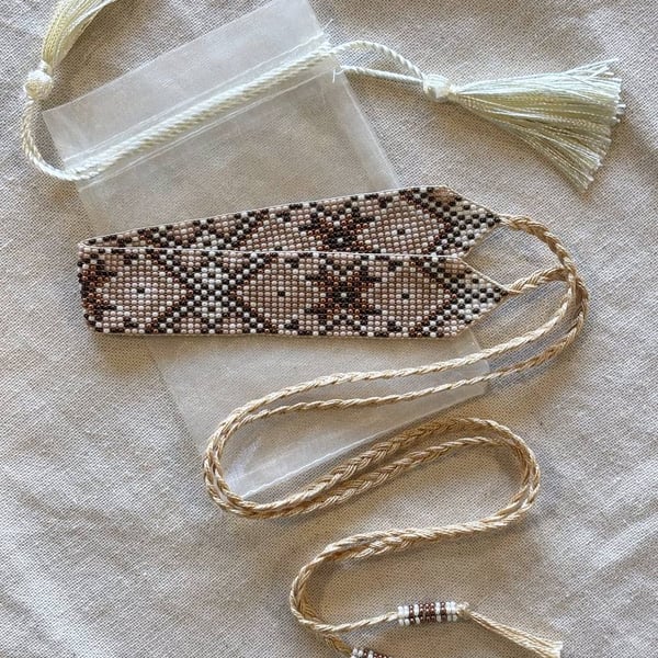 Choker "Amber" with geometric Ukrainian pattern