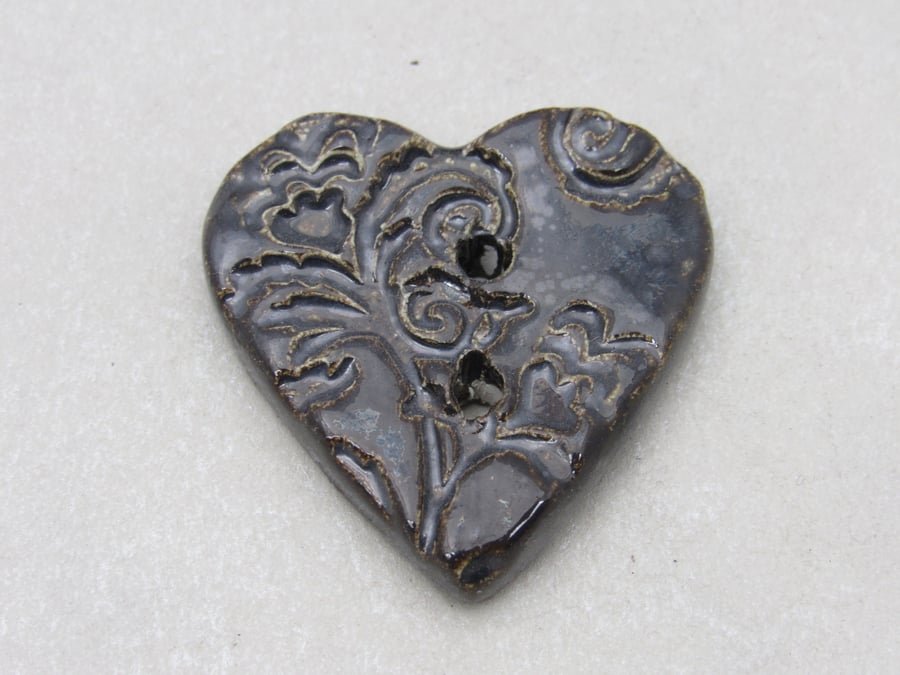 Medium Black Ice Brocade Texture Heart Shaped Ceramic Button