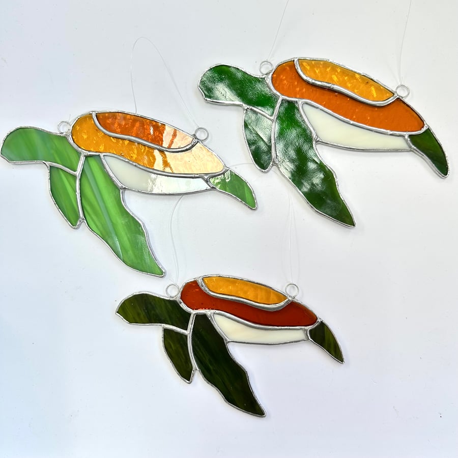 Stained Glass Turtle Suncatcher - Handmade Hanging Window Decoration 