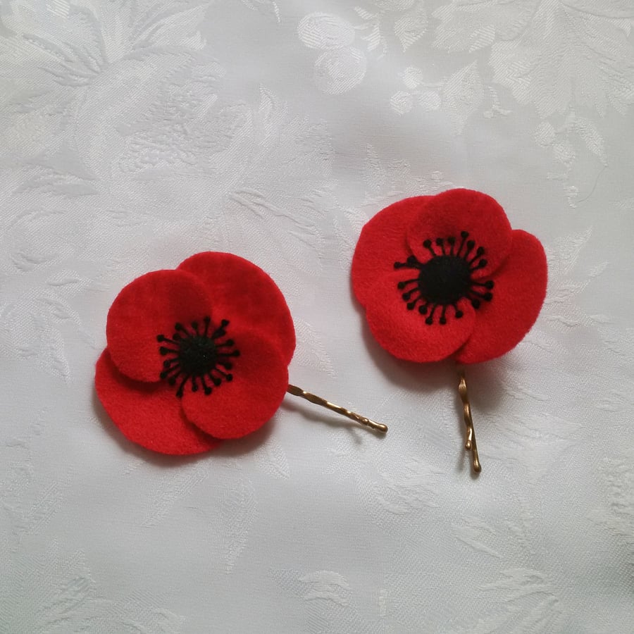 Hair accessories, poppies, felt flowers, red, free shipping, poppy appeal