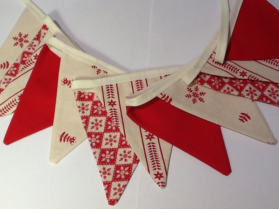 Christmas Bunting - 12 flags Scandinavian Style (12 small flags).