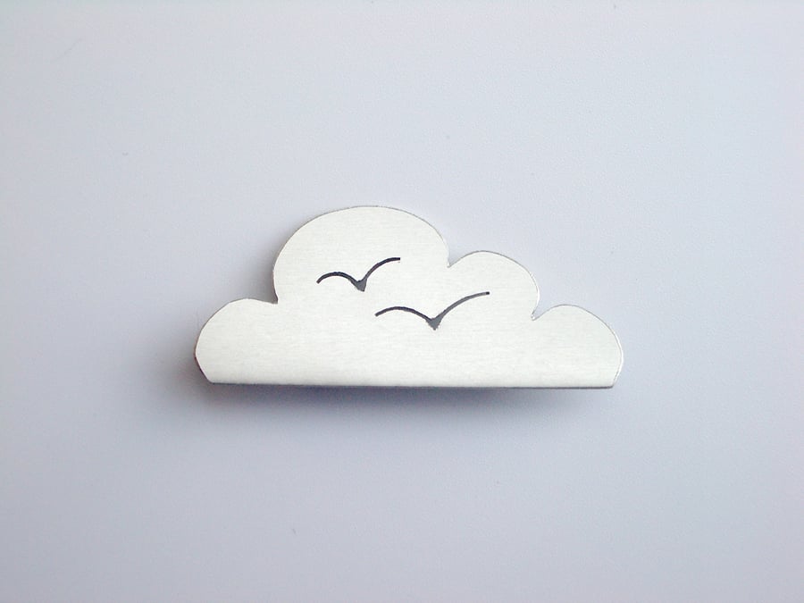 Cloud brooch with seagulls