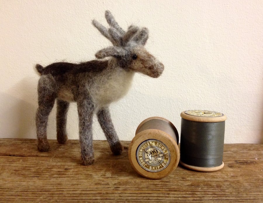 Reindeer needle felt kit - challenging kit