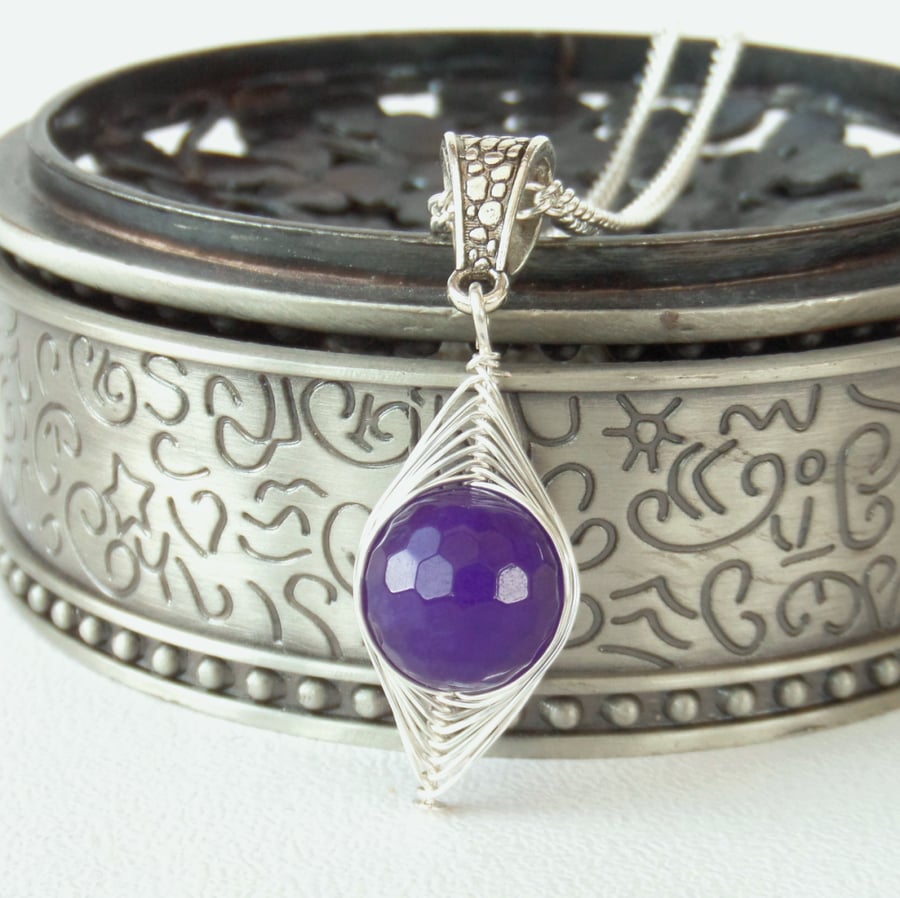 Wire wrapped gemstone necklace, with purple malayan jade
