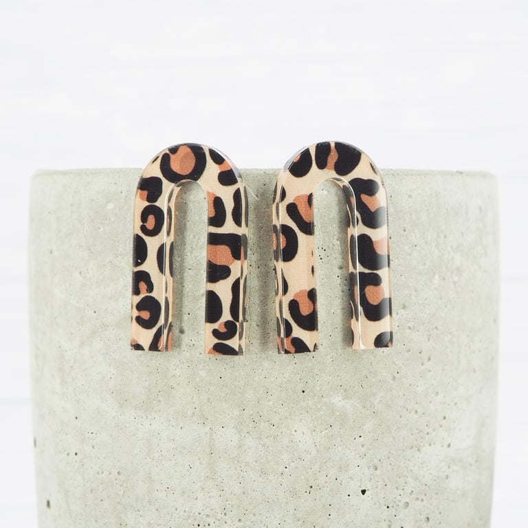 Titanium ear wire - Leopard print arch stud earrings - Hypoallergenic earrings