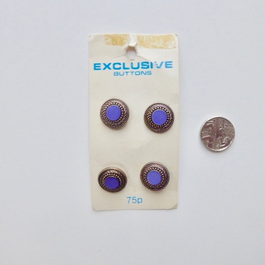 Round buttons, vintage buttons, lilac  buttons