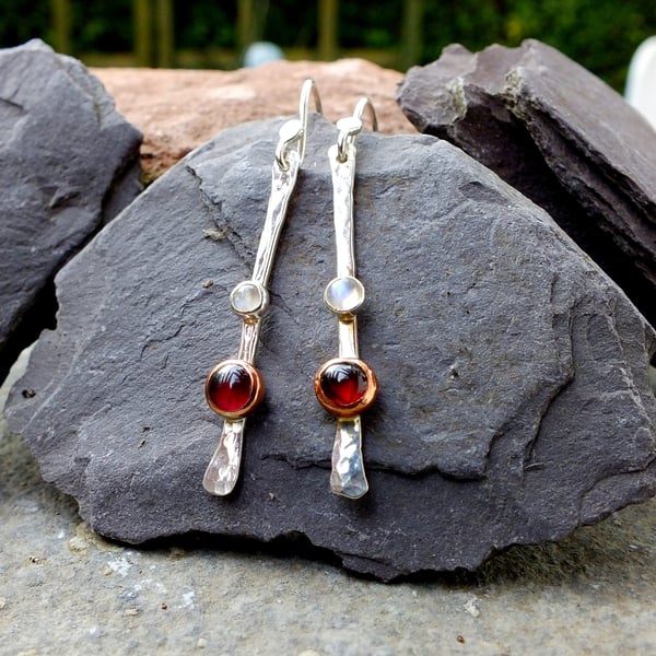 HANDMADE Silver DANGLE EARRINGS with garnet and moonstone