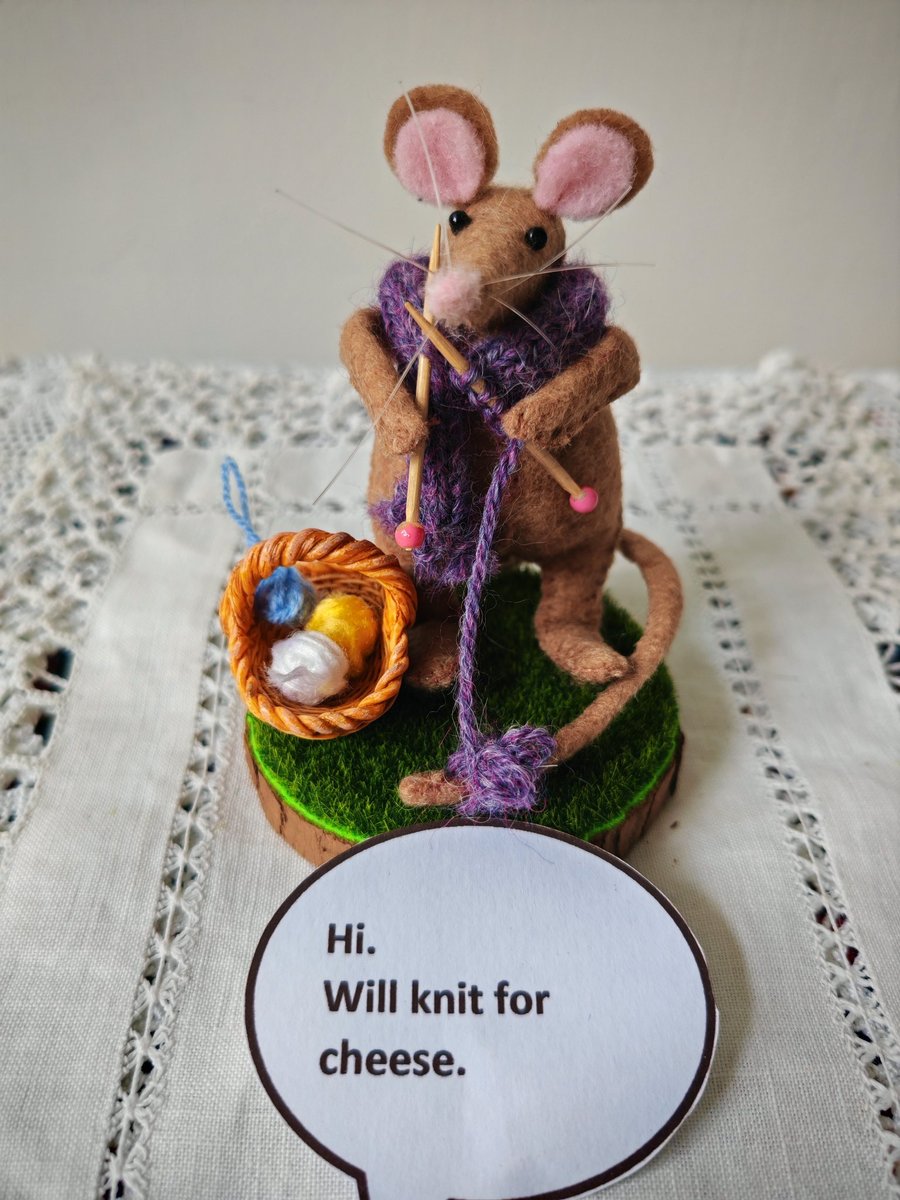 Knitter Natter Mouse