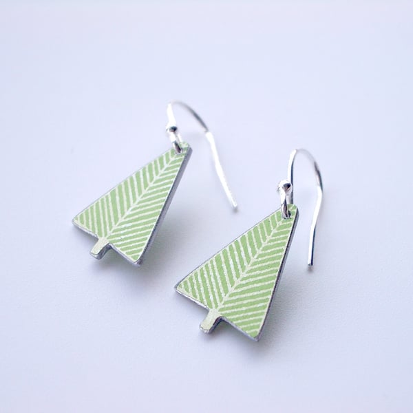 Christmas tree earrings in green