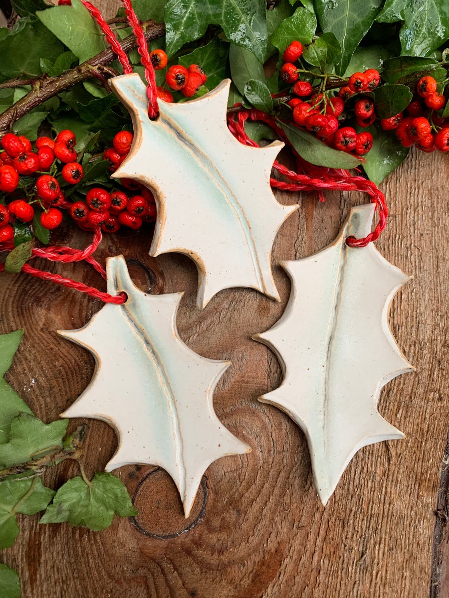 Ceramic Festive Holly Leaf Decoration