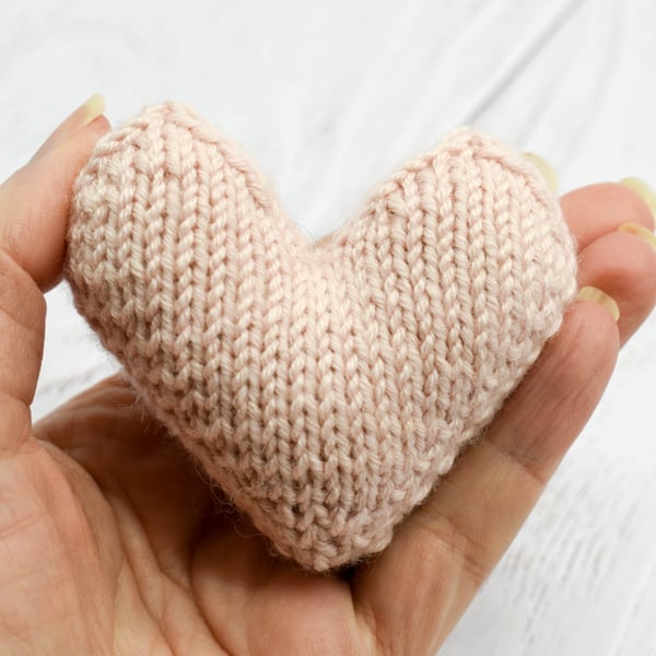 Hand knitted heart - pocket hug - Pink