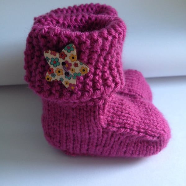 3-6 months hand knitted pink booties