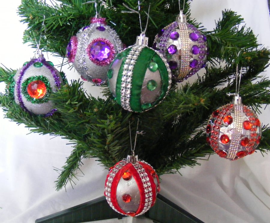 Set of 6 handmade Silver Christmas Tree Baubles