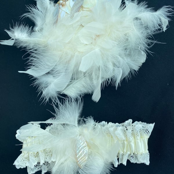 Bridal Accessories. Elegant Garter and Lipstick Purse. Feathers, Pearls, Sequins