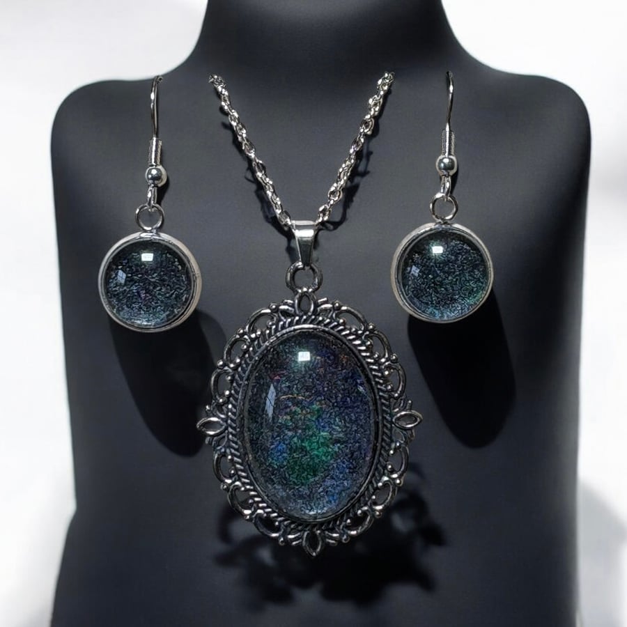 Vintage style pendant and drop earrings, handmade felt with silk in black