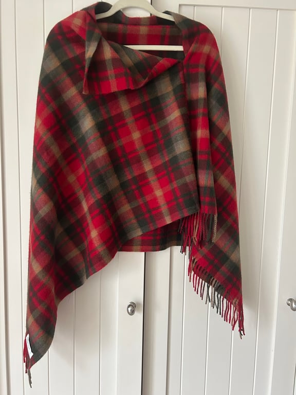 100% Lambswool tartan poncho
