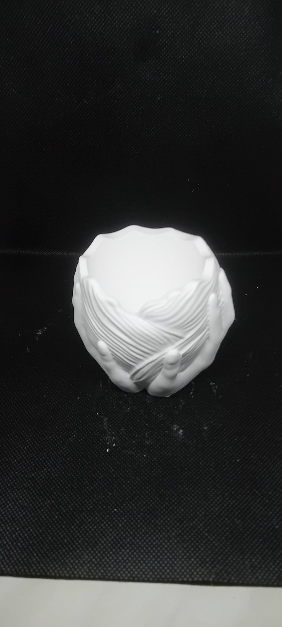 Trinket or planter hand dish