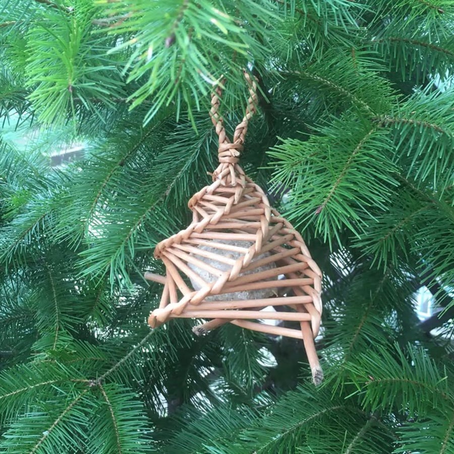 Fatball bird feeder handmade from Somerset willow - gift for birdwatcher (628)