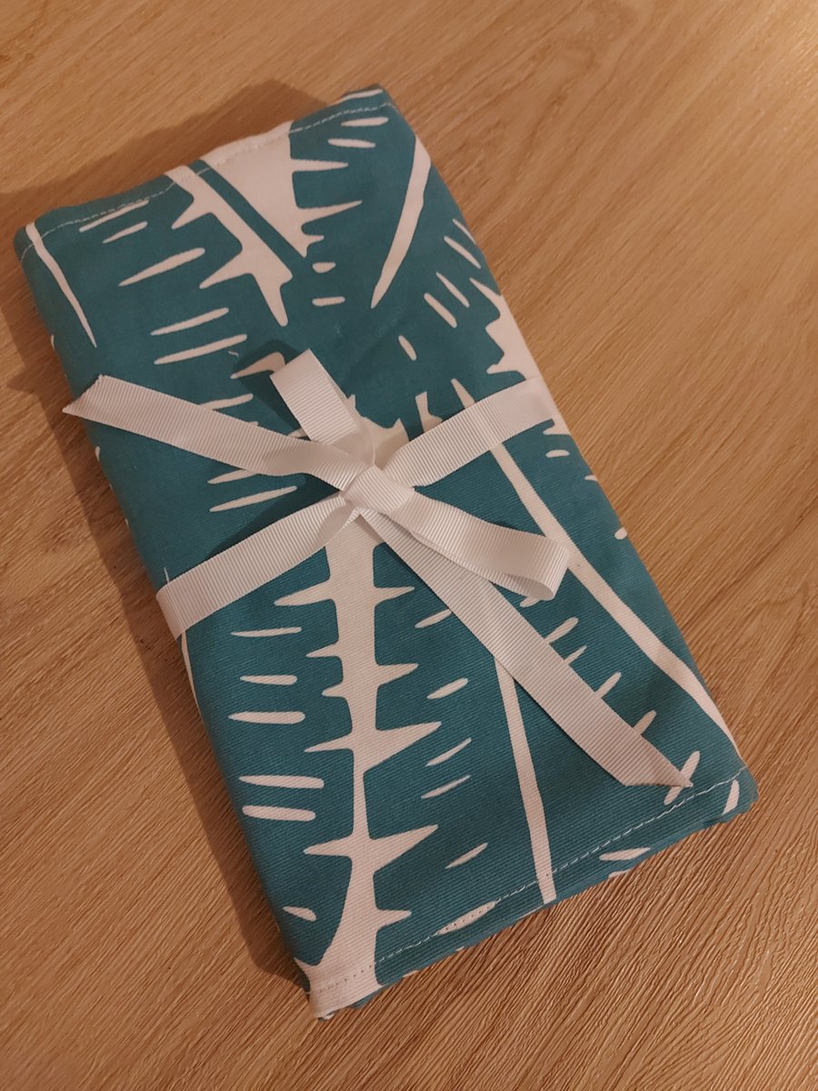 Teal banana leaf brush role 