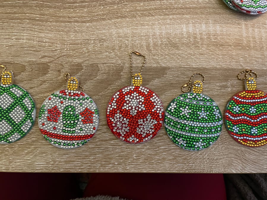 Sparkly Round Baubles 