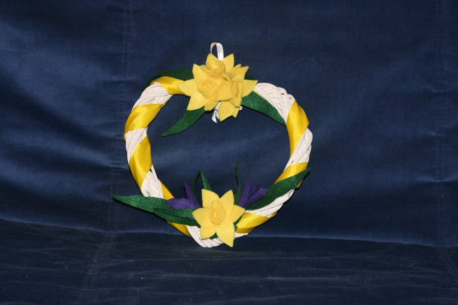 Small heart shaped wreath with felt daffodils and crocuses