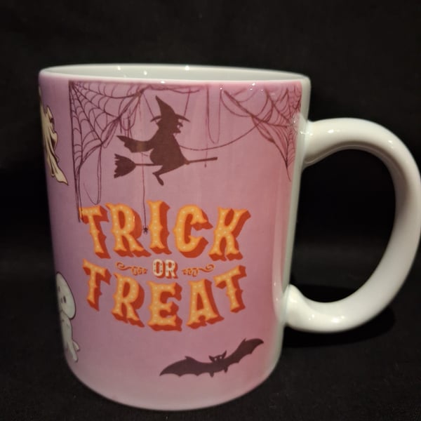 Trick or Treat Halloween 11oz mug
