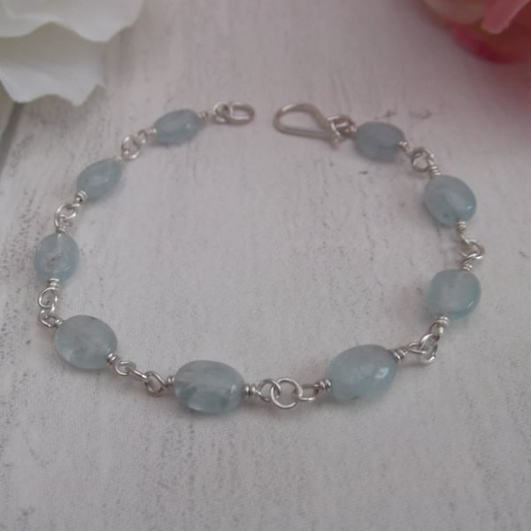 Aquamarine gemstone bracelet throat chakra birthstone March Gemini