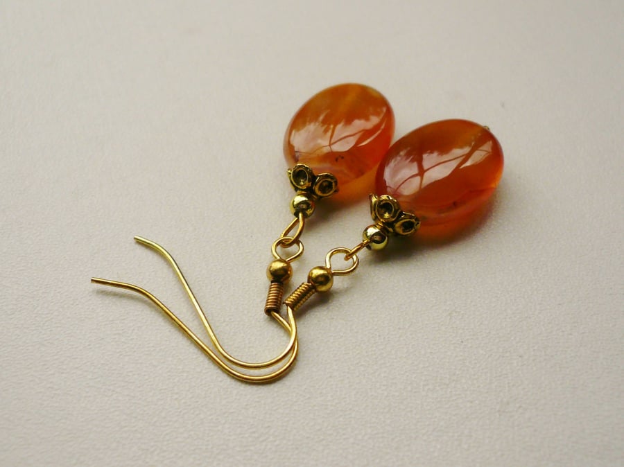 Semi Precious Carnelian Bead Dangle Gold Tone Earrings   KCJE42