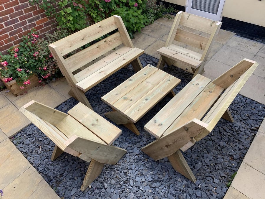 Outdoor Seating set with tuck away table