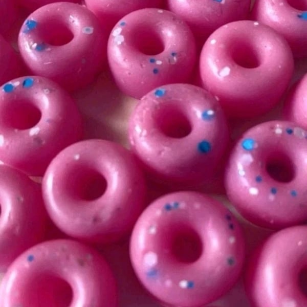 50 Handmade Soy Wax Melt Donuts in gift box Highly Scented 