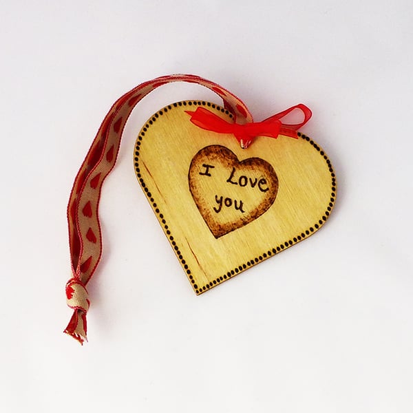 Heart - Wooden decoration - hanging heart - love heart