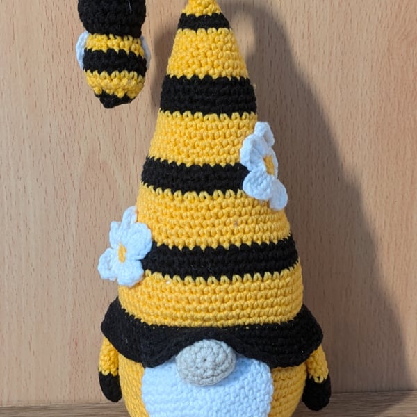 Crochet Bee Gnome